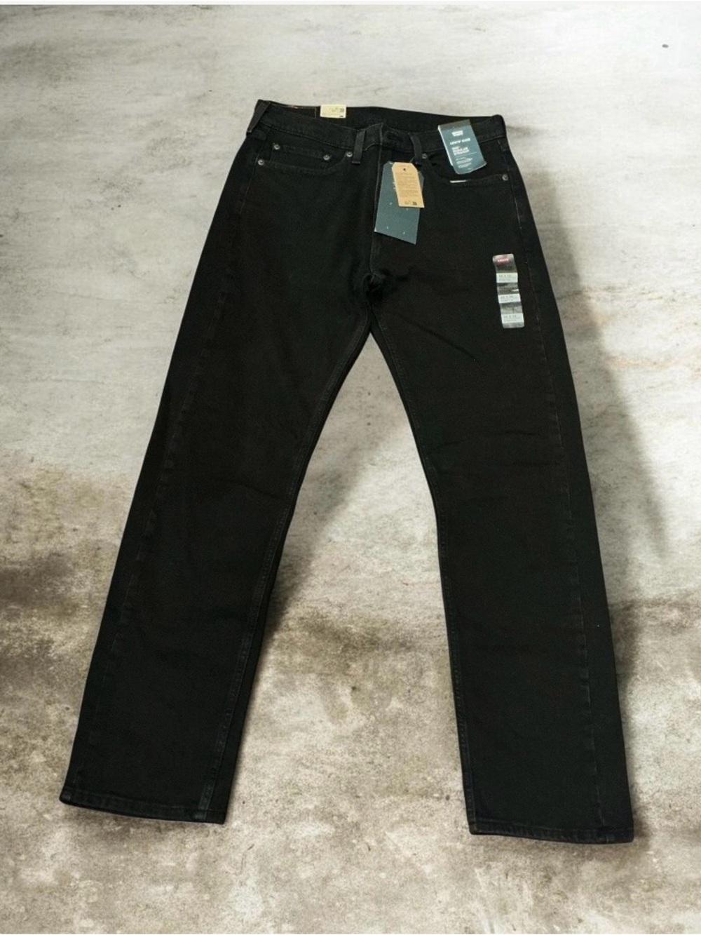 Levi's Men's Black Straight Jeans - Timeless Denim